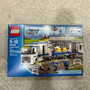 Lego police mobile unit set 60044